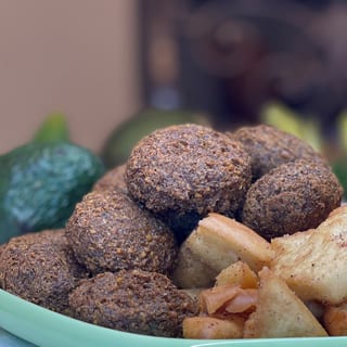 Falafel Salad